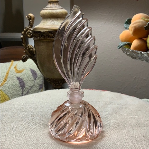 None Other - VINTAGE VANITY BOTTLE PINK GLASS ORNATE STOPPER